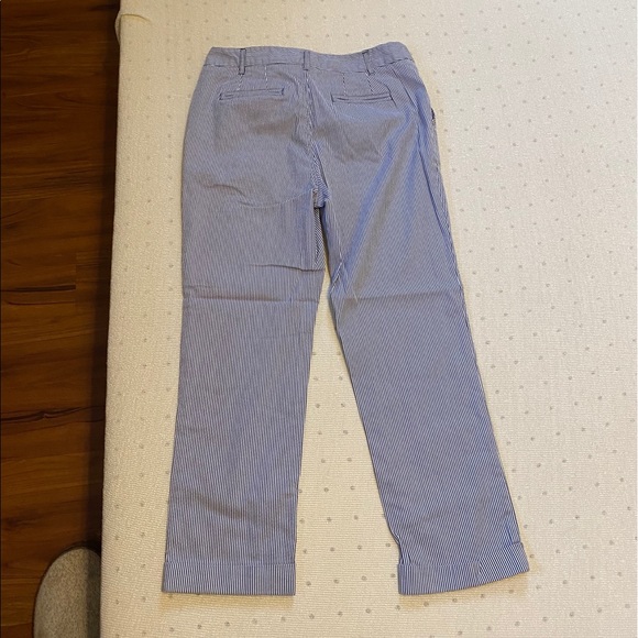 Cute!!! Seersucker Capris - Picture 6 of 6